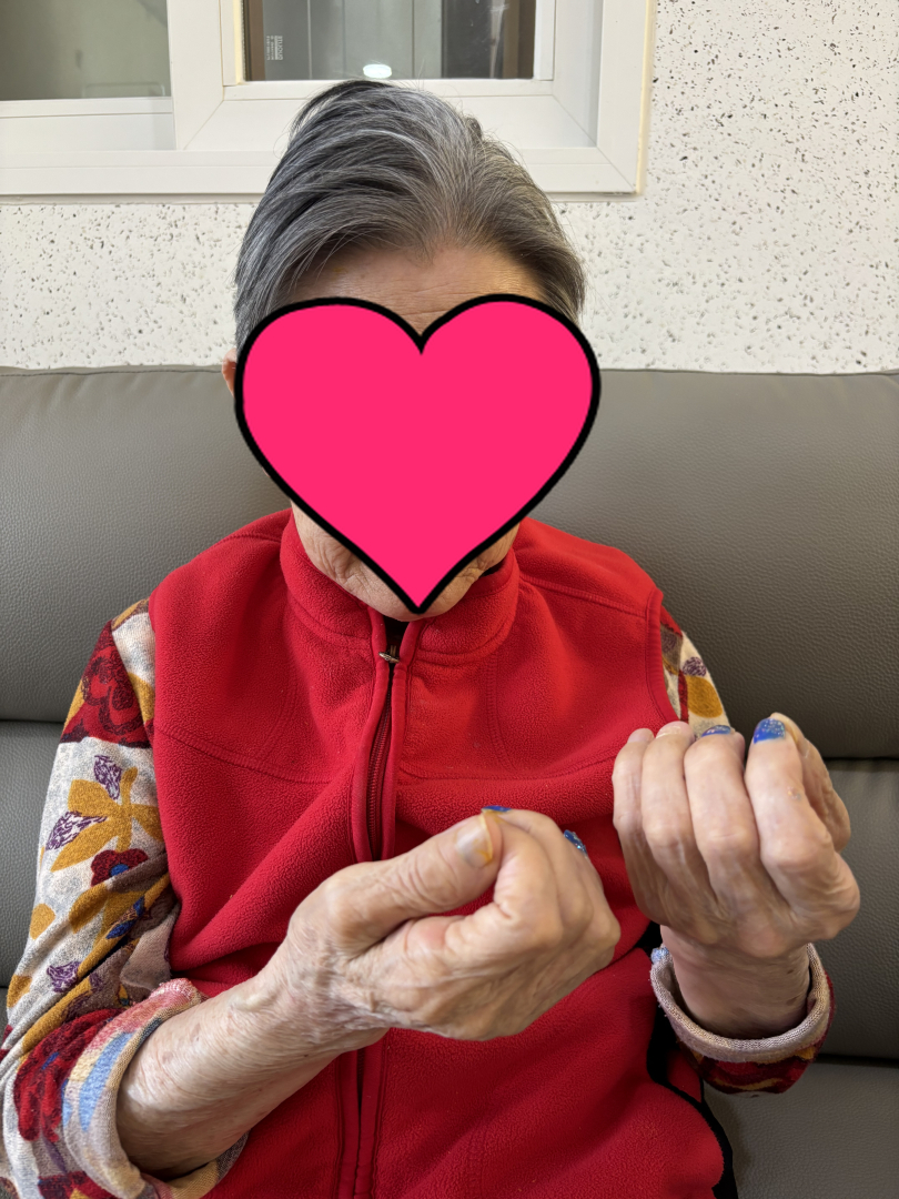 알록달록 네일아트 ♥