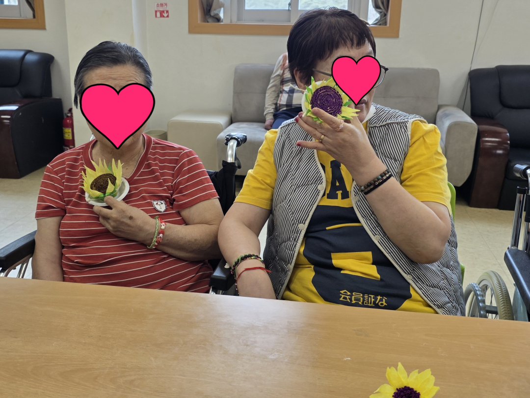 [꾸미기]KakaoTalk_20260421_171424621_06.jpg