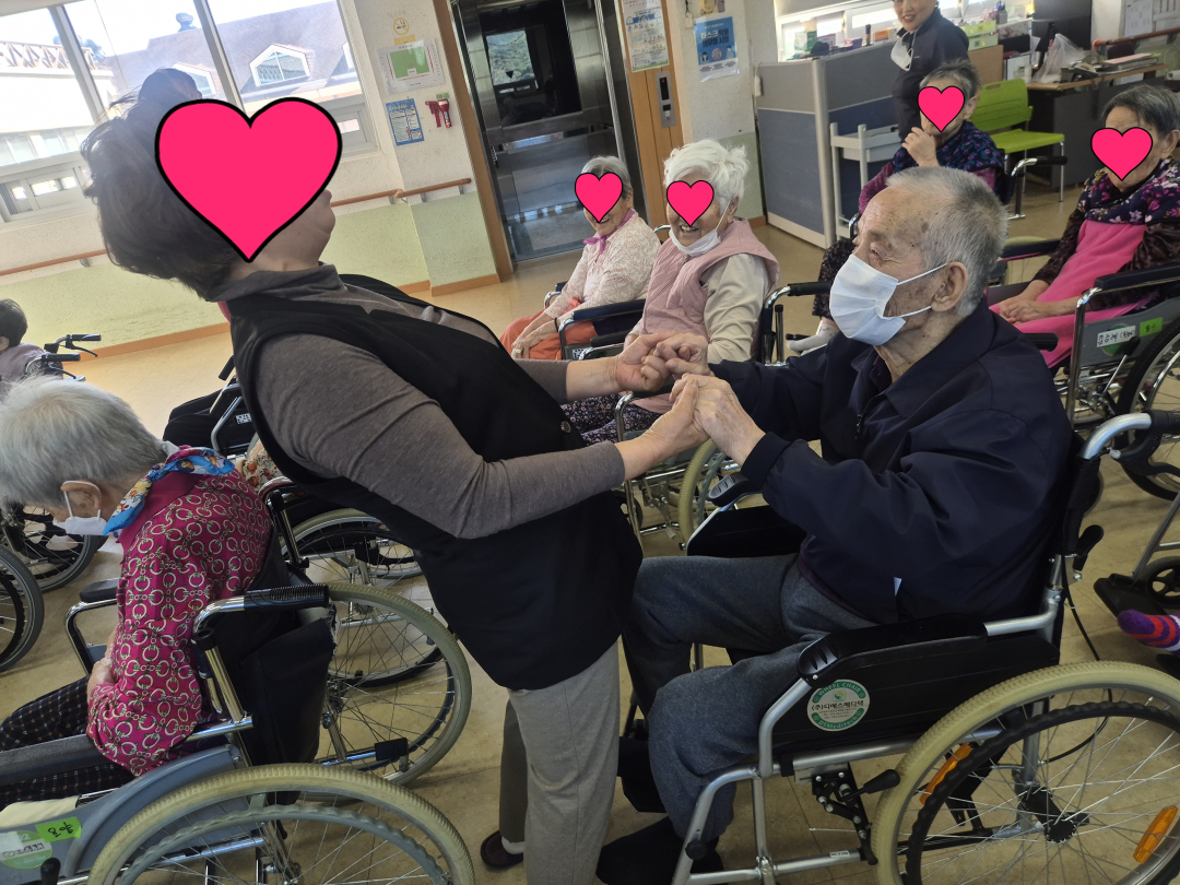 [꾸미기]KakaoTalk_20260408_173138078_03.jpg